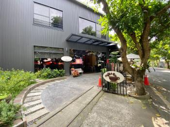 近草屯交流道鋼造農舍