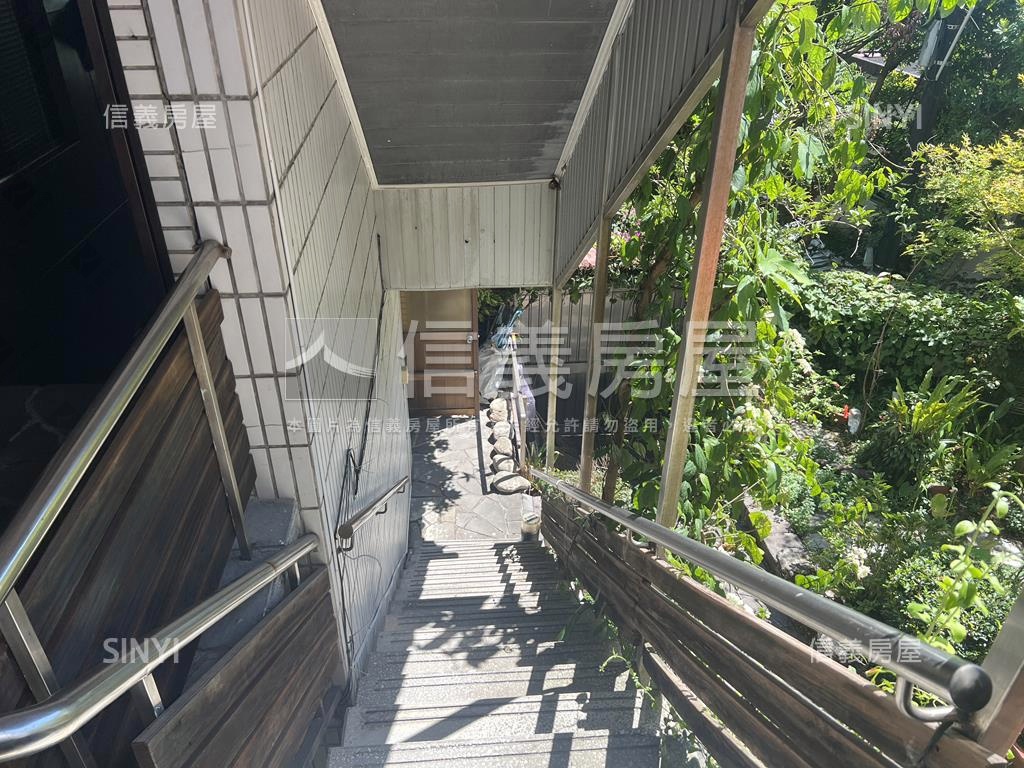 前山公園景觀美宅房屋室內格局與周邊環境