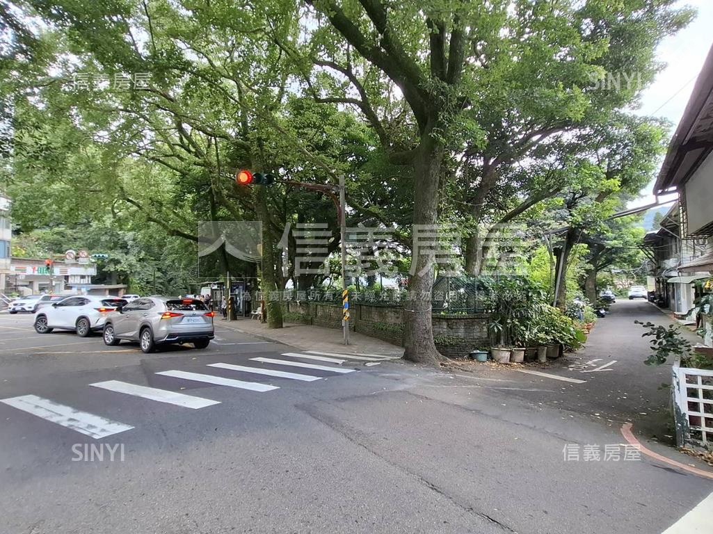 前山公園景觀美宅房屋室內格局與周邊環境