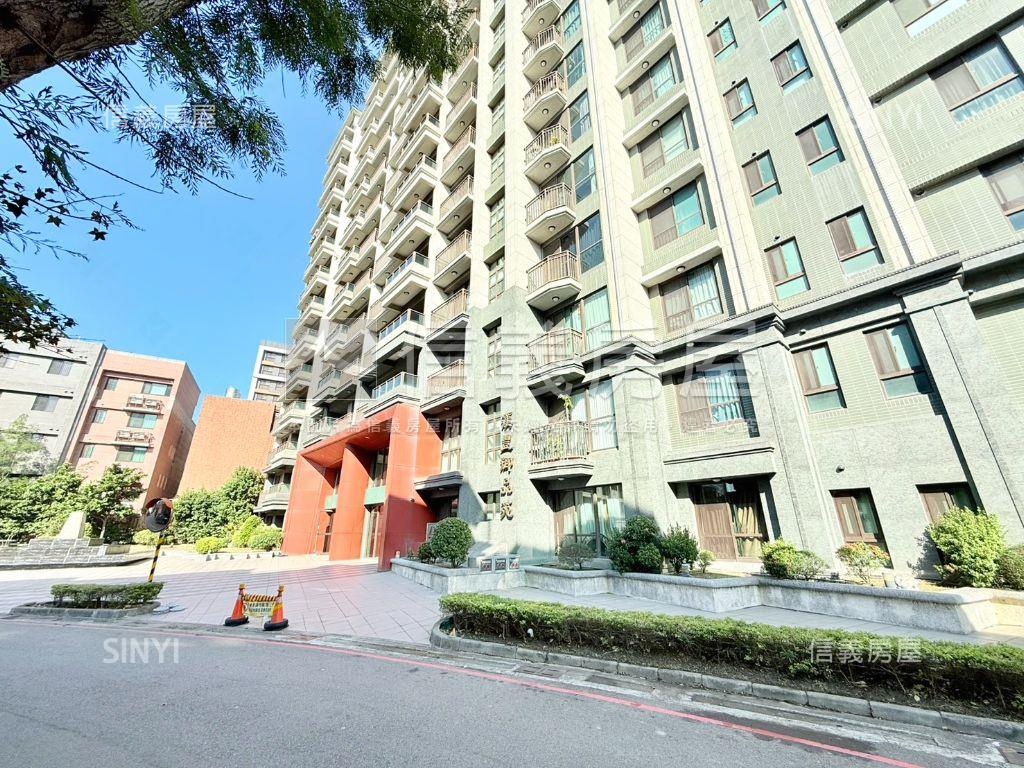 大竹御品苑邊間三房車位房屋室內格局與周邊環境