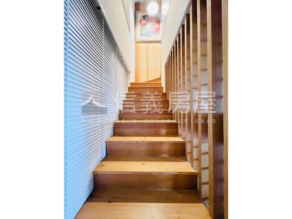 【薇美館豪宅】近薇閣中學房屋室內格局與周邊環境