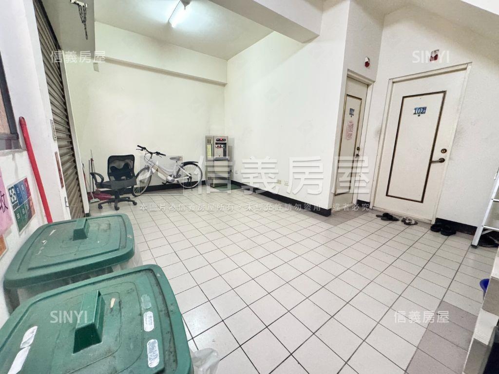 震後大面寬收租透天１４套房屋室內格局與周邊環境