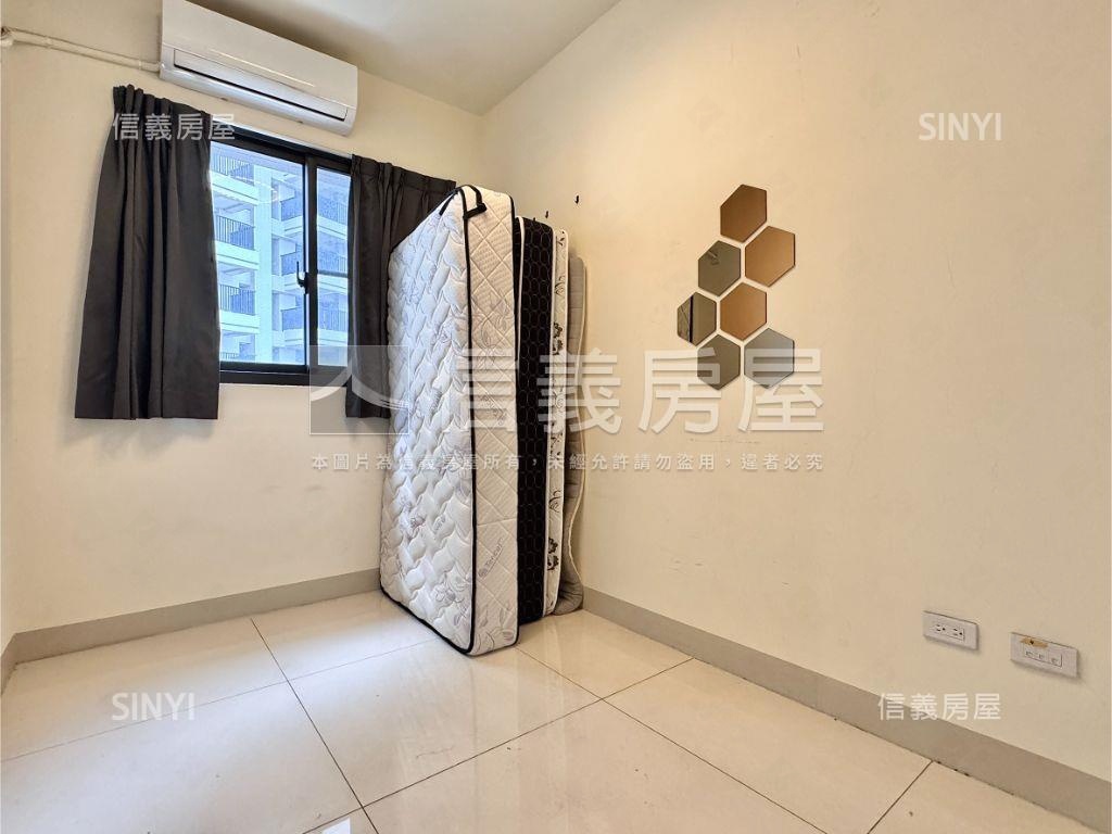 蛋黃區輕屋齡三房平車房屋室內格局與周邊環境