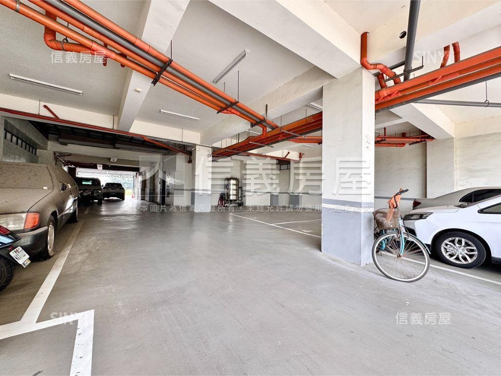 蛋黃區輕屋齡三房平車房屋室內格局與周邊環境