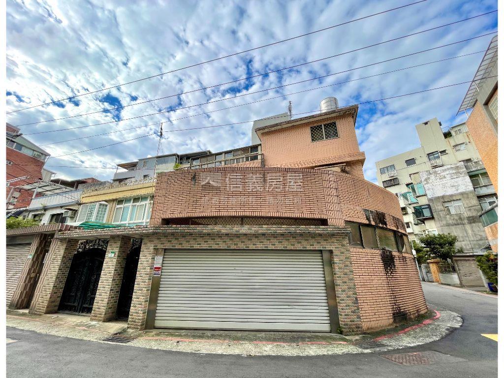 士東路角窗透天★可自地建房屋室內格局與周邊環境