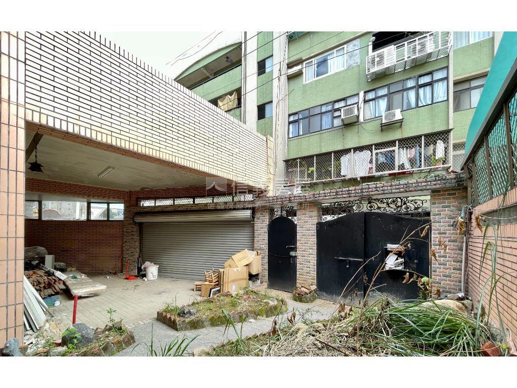 士東路角窗透天★可自地建房屋室內格局與周邊環境