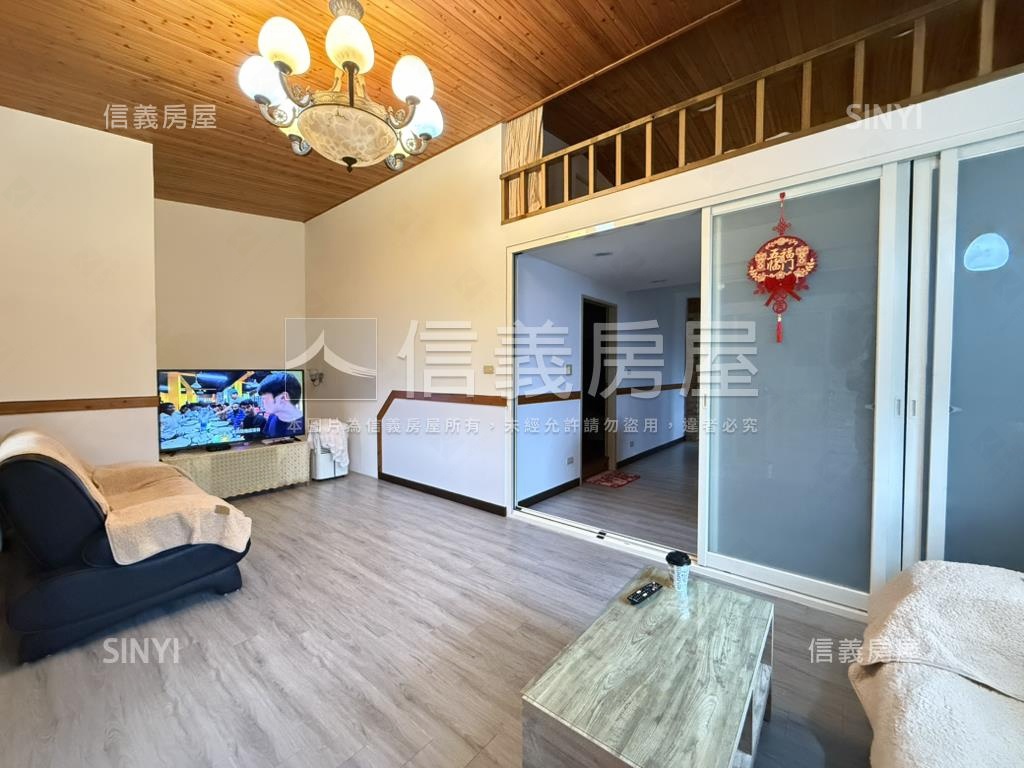 美妝國慶•三面採光寓所房屋室內格局與周邊環境
