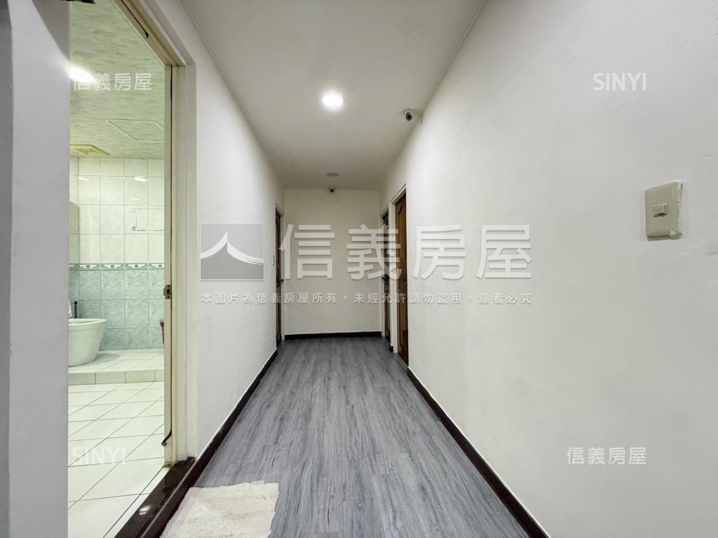美妝國慶•三面採光寓所房屋室內格局與周邊環境