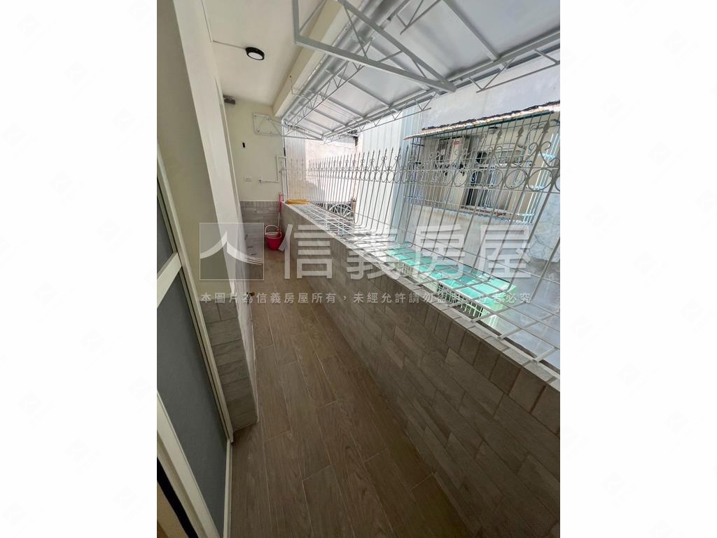 近衛武營奶油鳳美寓房屋室內格局與周邊環境