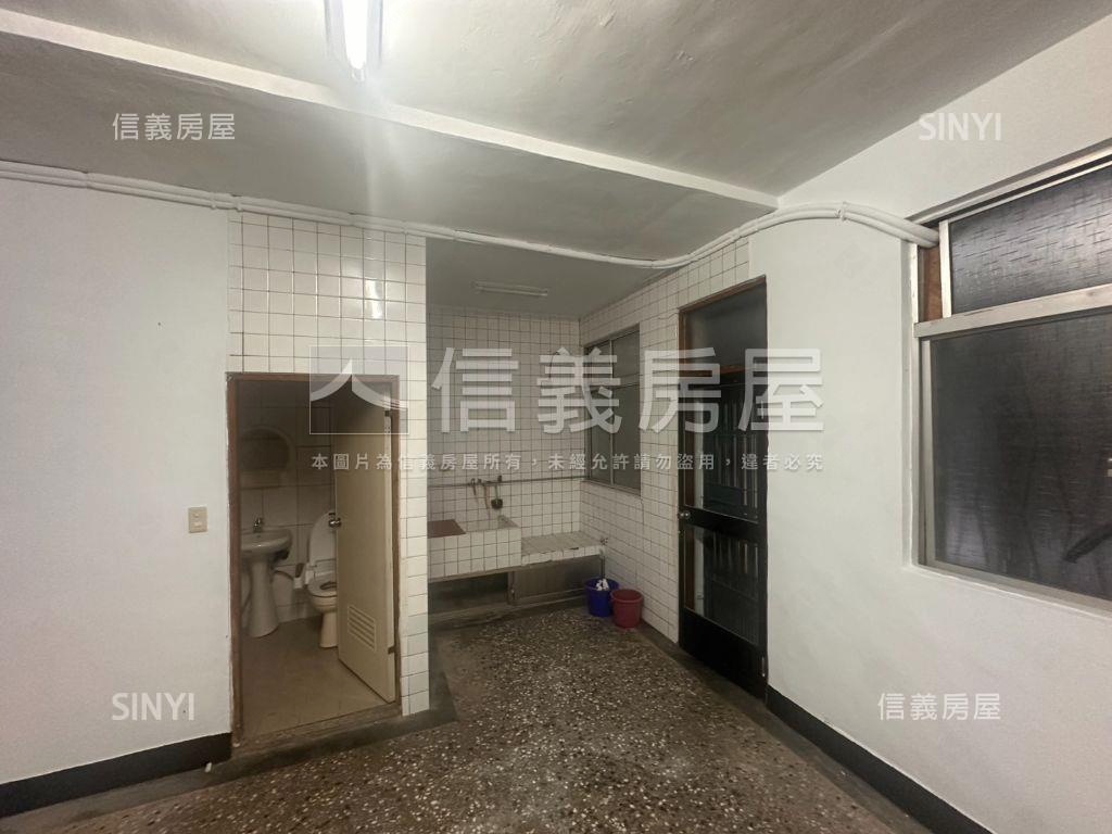 巷寬一樓大空間近力行市場房屋室內格局與周邊環境