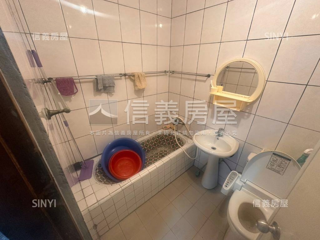 巷寬一樓大空間近力行市場房屋室內格局與周邊環境
