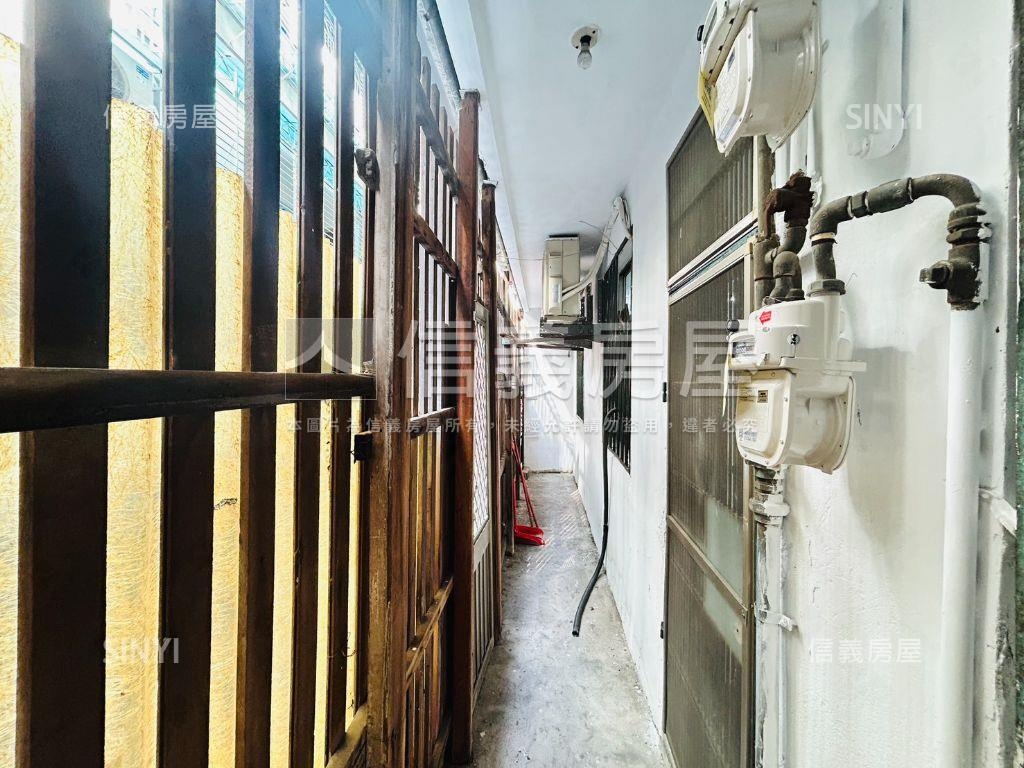 巷寬一樓大空間近力行市場房屋室內格局與周邊環境