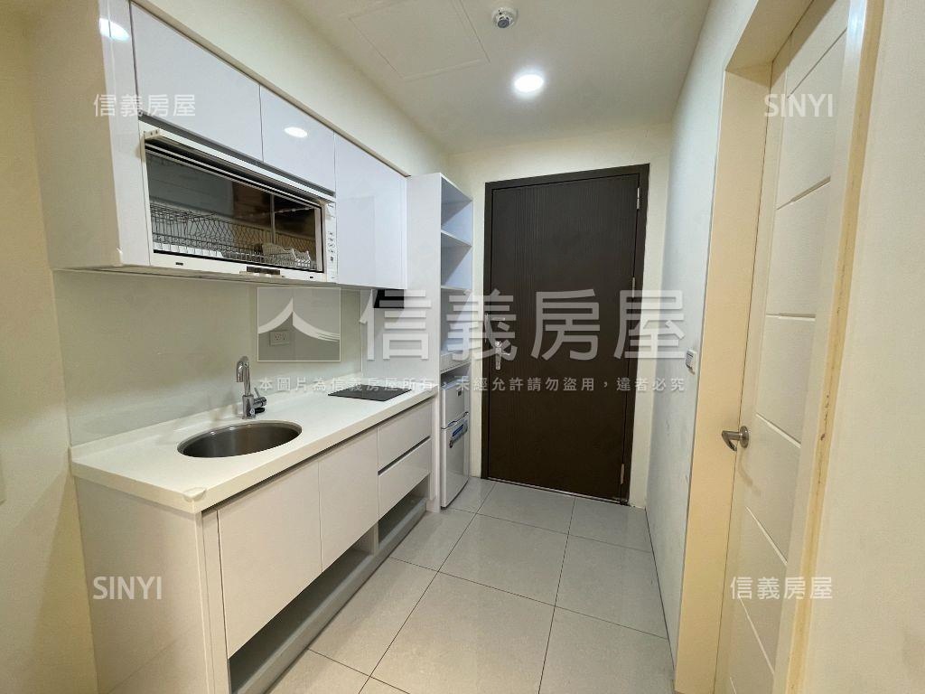 宜雄玉潤兩房車位房屋室內格局與周邊環境