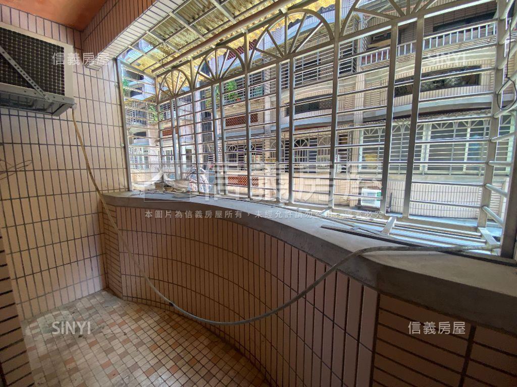 近學校傳家２樓大３房美寓房屋室內格局與周邊環境