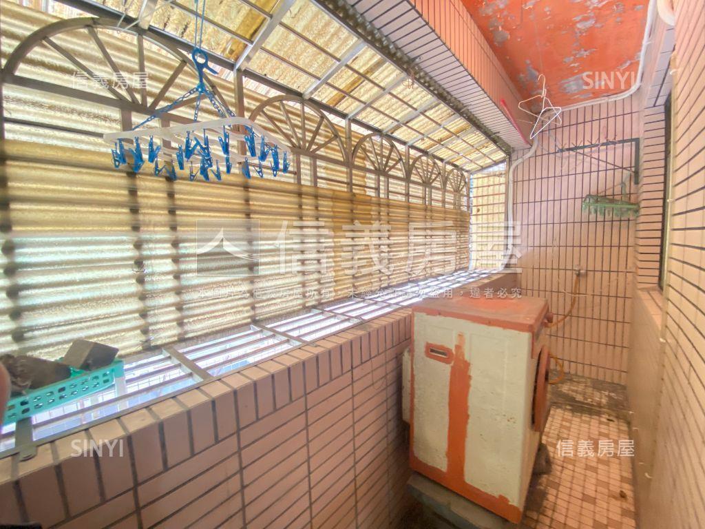 近學校傳家２樓大３房美寓房屋室內格局與周邊環境