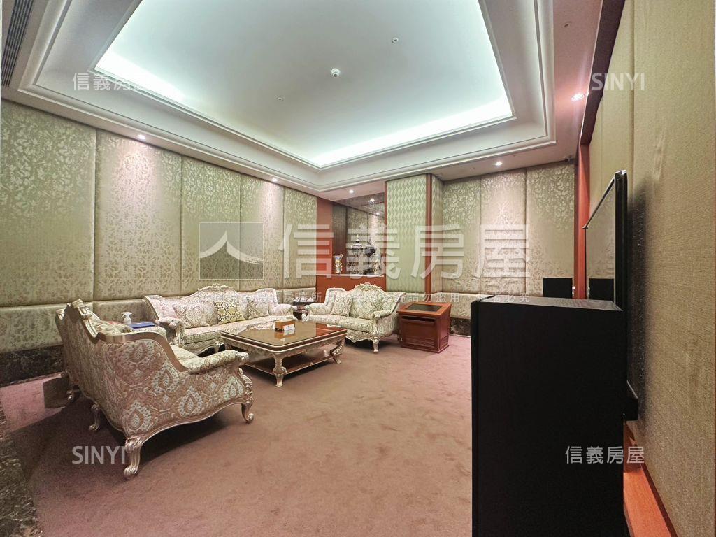 中悅皇苑次頂樓視野美宅房屋室內格局與周邊環境