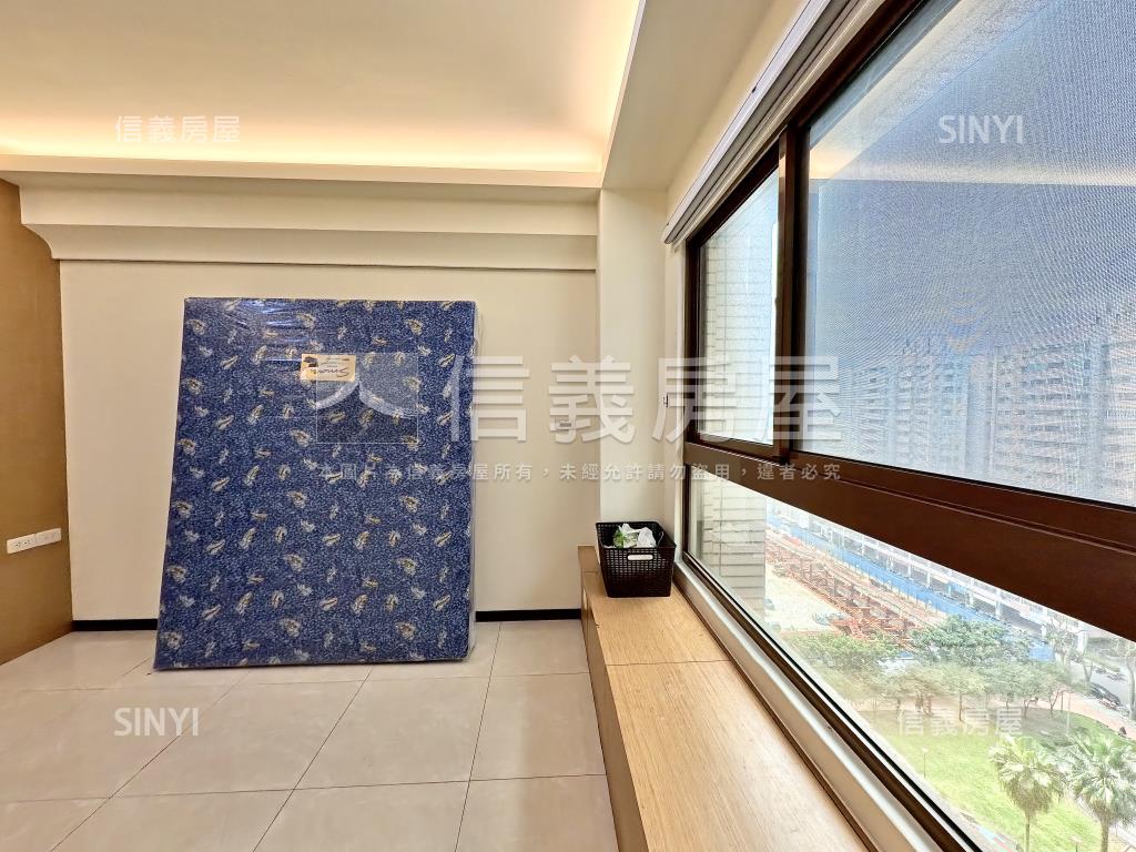 近Ｇ０４歐洲學苑次頂樓房屋室內格局與周邊環境