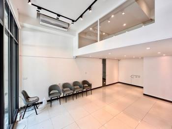 神采飛洋店面＋車位Ａ