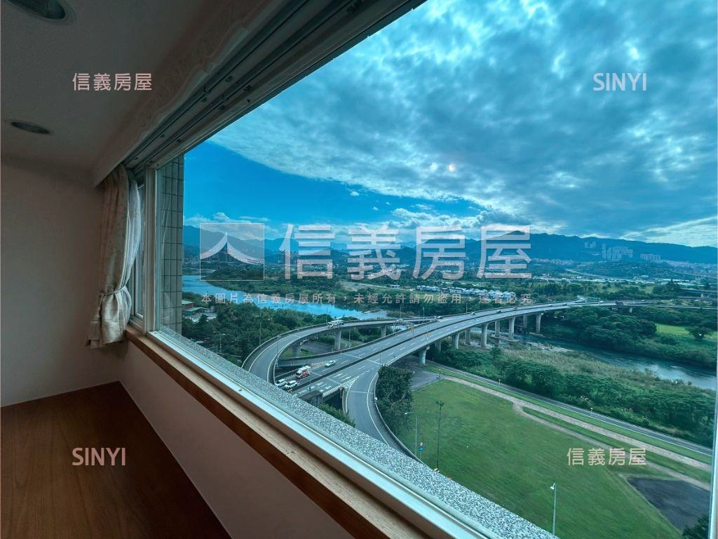 中央新村河景美宅房屋室內格局與周邊環境