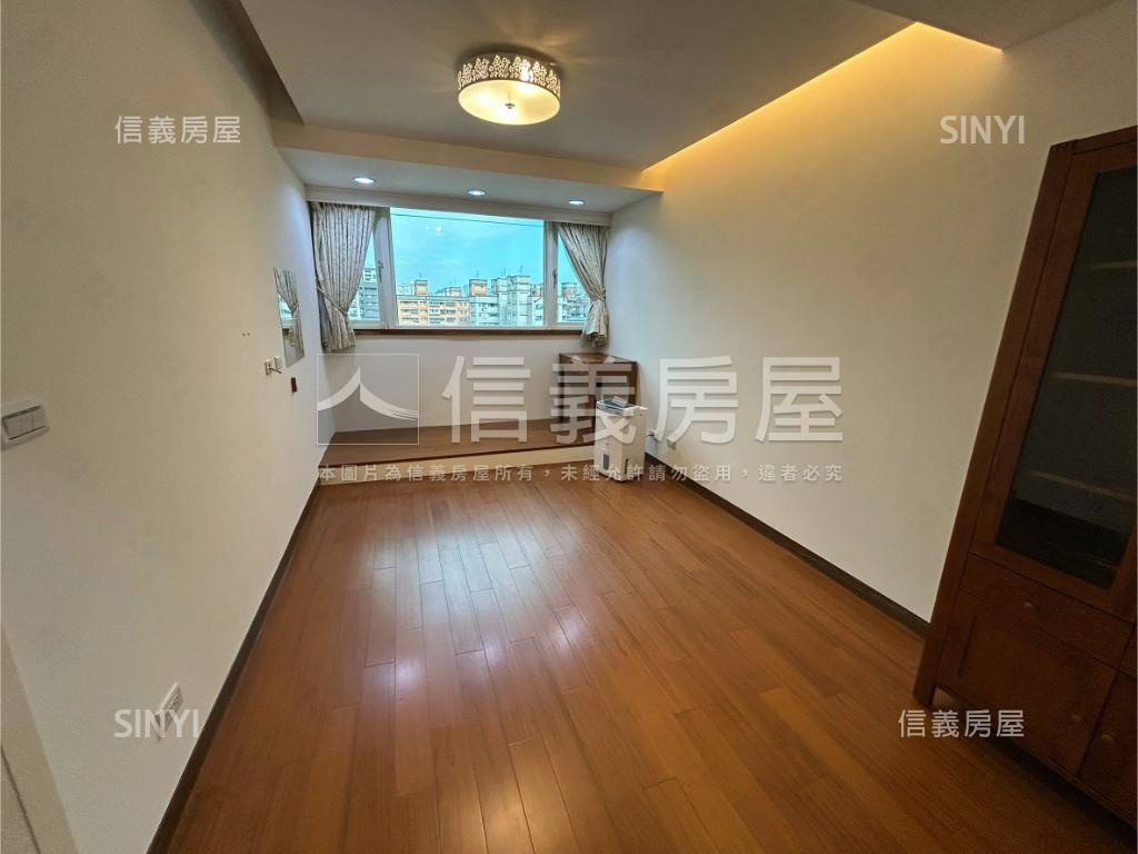 中央新村河景美宅房屋室內格局與周邊環境