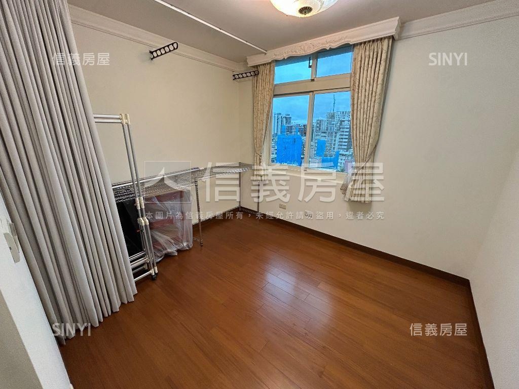 中央新村河景美宅房屋室內格局與周邊環境