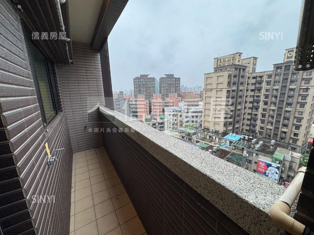 專任☆稀有雲禮大兩房車位房屋室內格局與周邊環境