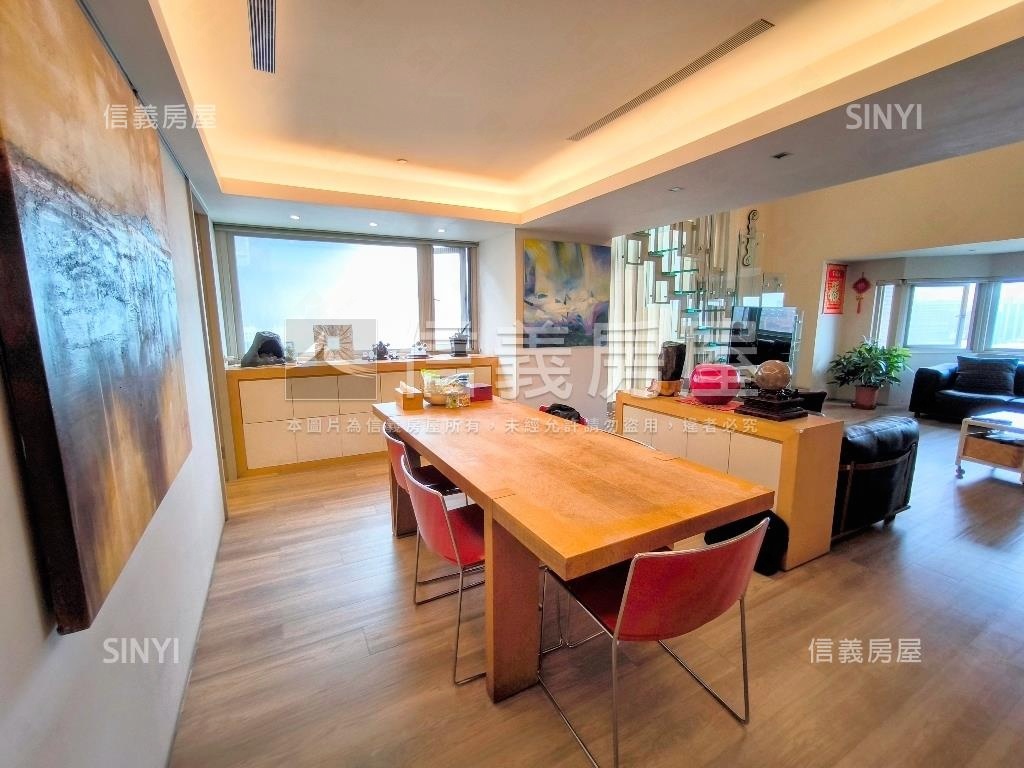 敦煌景觀樓中樓有車位房屋室內格局與周邊環境
