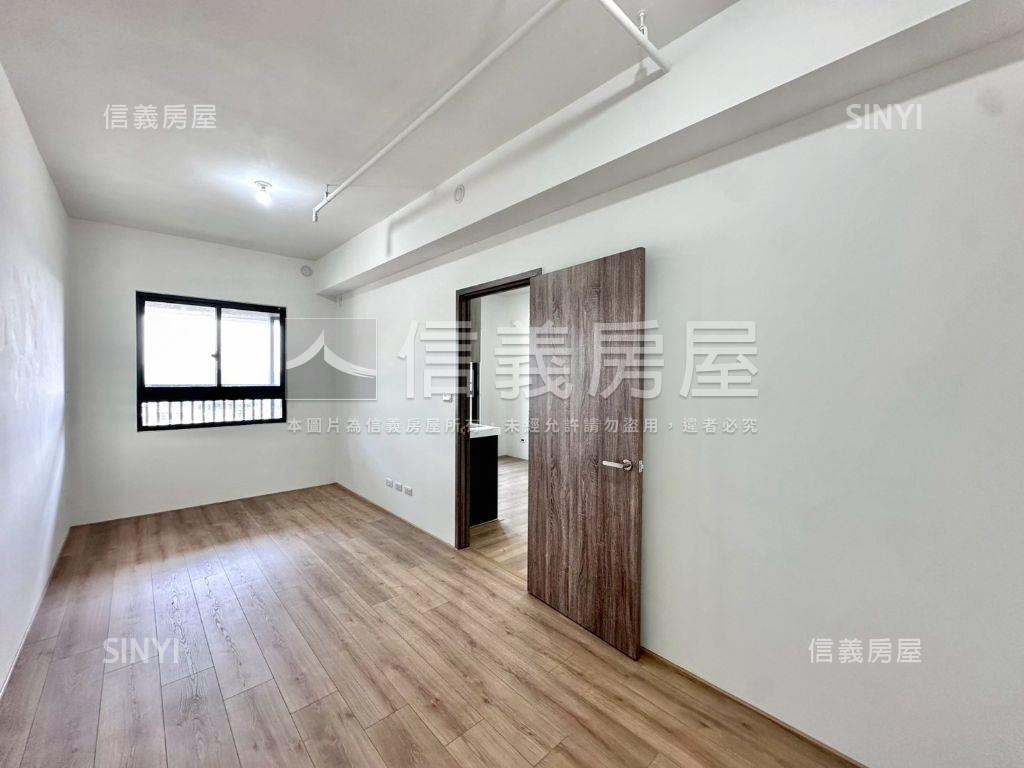 心之所向高樓山景柱邊車位房屋室內格局與周邊環境