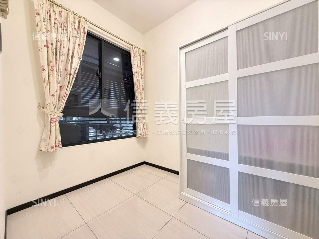 翔譽Ａ１７邊間兩房車位房屋室內格局與周邊環境