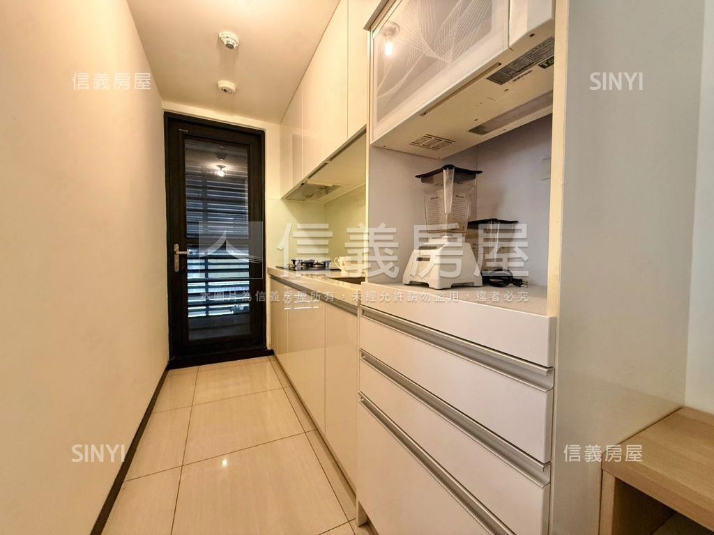 翔譽Ａ１７邊間兩房車位房屋室內格局與周邊環境