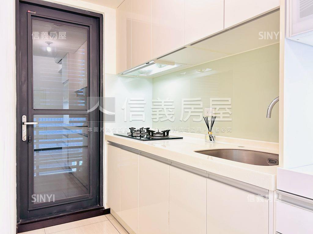 溫馨樹梢兩房車位房屋室內格局與周邊環境