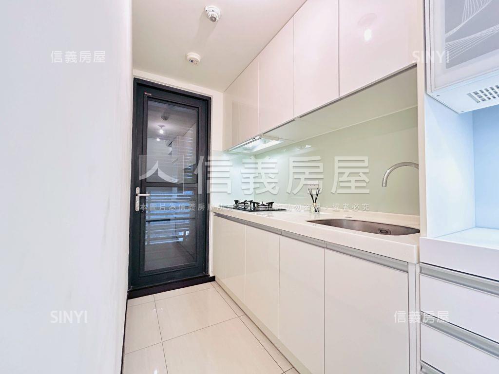 溫馨樹梢兩房車位房屋室內格局與周邊環境