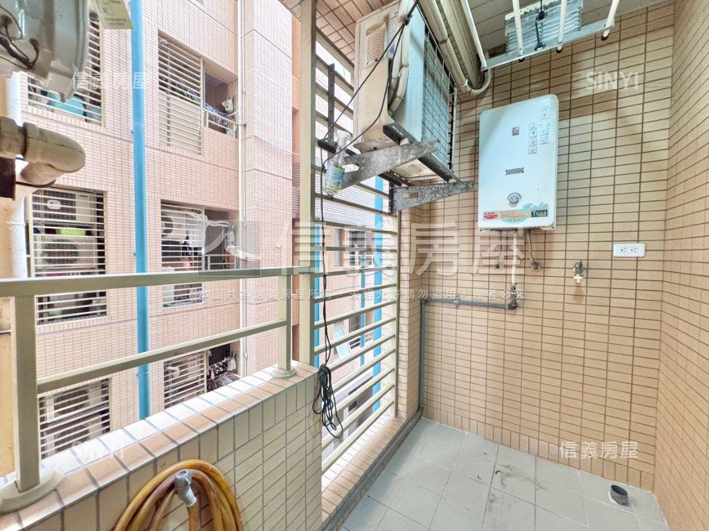 近捷運市政府站大兩房兩衛房屋室內格局與周邊環境