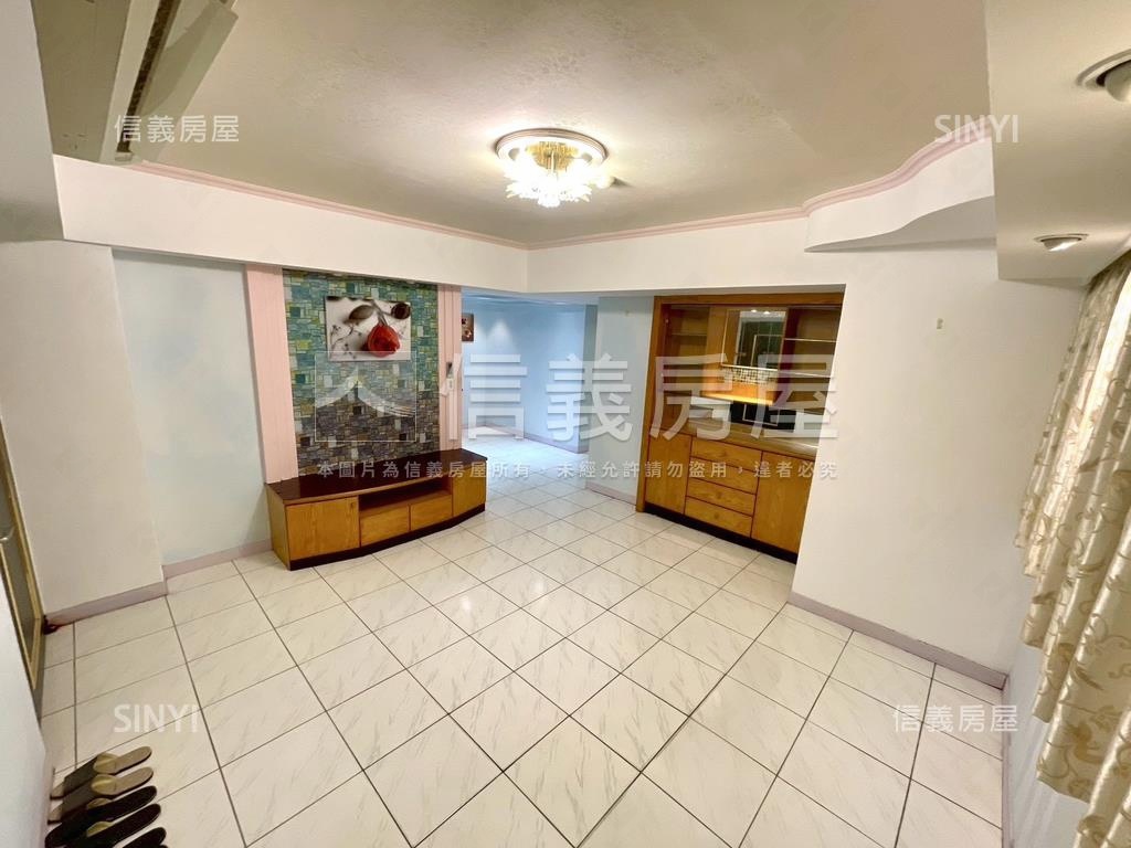 近捷運精美藝文三房房屋室內格局與周邊環境