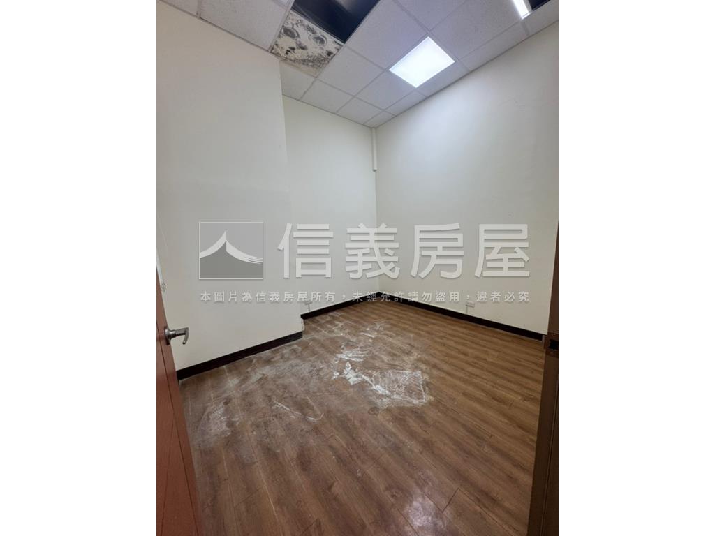 建國北路一樓大店辦房屋室內格局與周邊環境