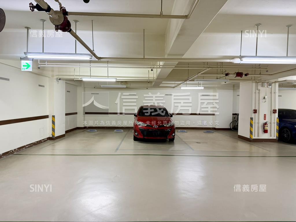 隆大鳳凰居‧美２房平車房屋室內格局與周邊環境