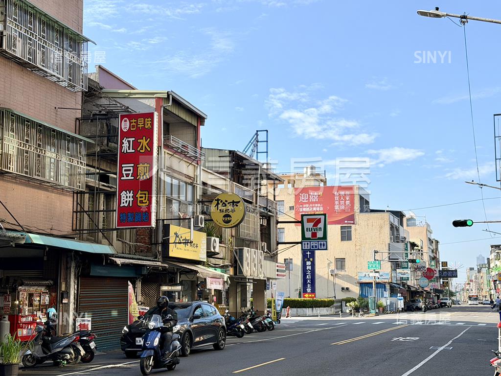 隆大鳳凰居‧美２房平車房屋室內格局與周邊環境
