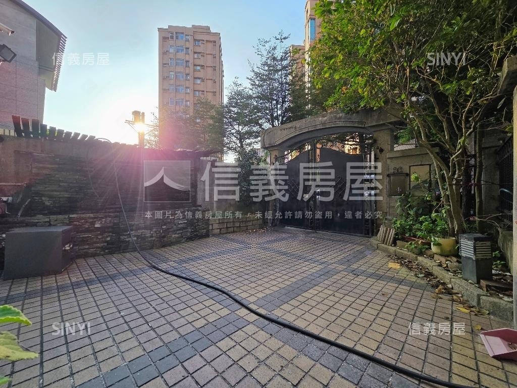 樹景歐鄉別墅近捷運房屋室內格局與周邊環境