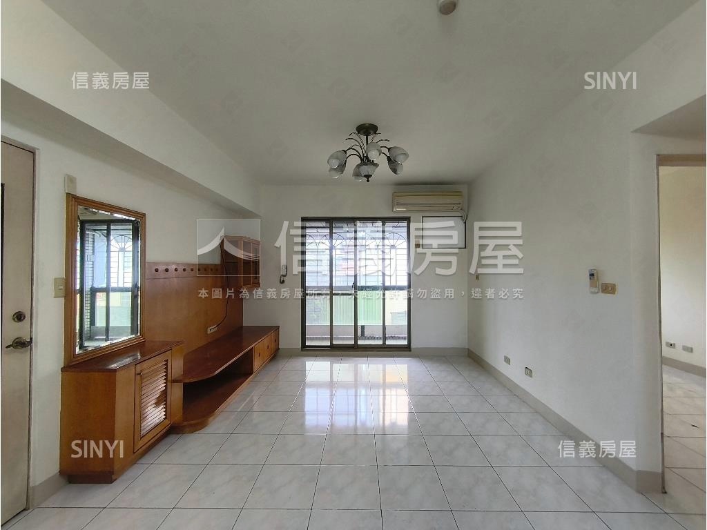 五甲地點讚採光通風美三房房屋室內格局與周邊環境