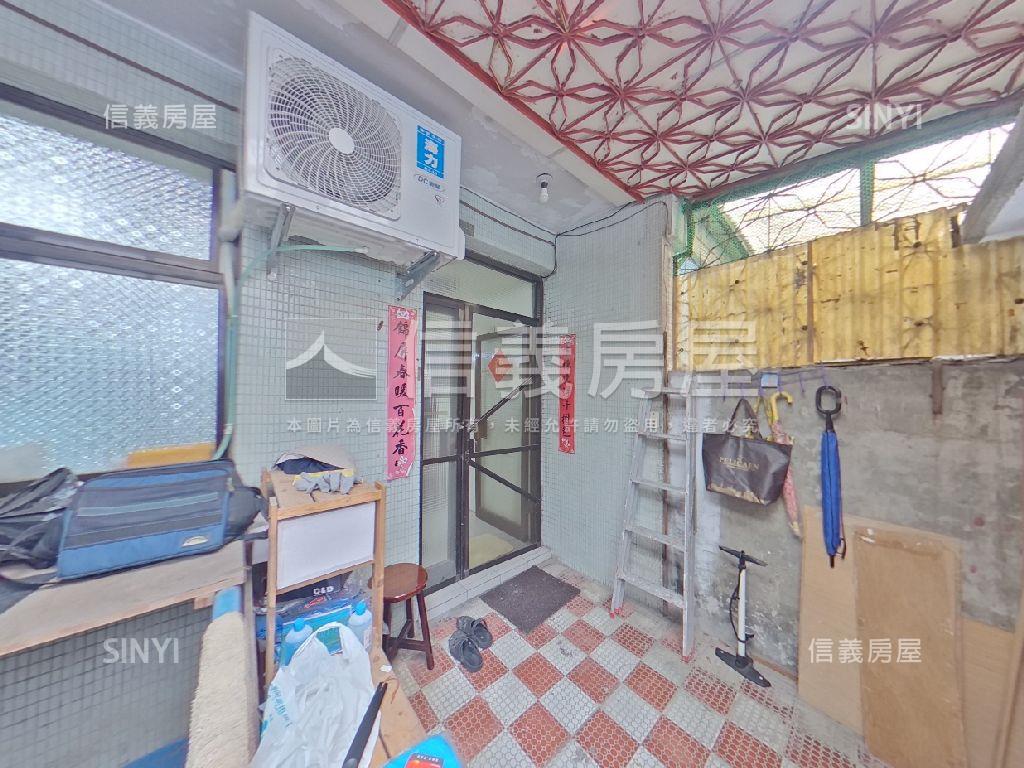 捷運方正邊間壹樓房屋室內格局與周邊環境