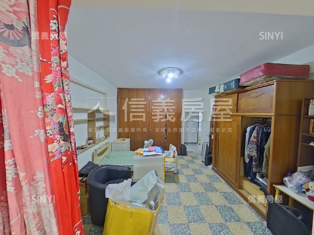 捷運方正邊間壹樓房屋室內格局與周邊環境