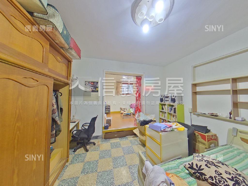 捷運方正邊間壹樓房屋室內格局與周邊環境