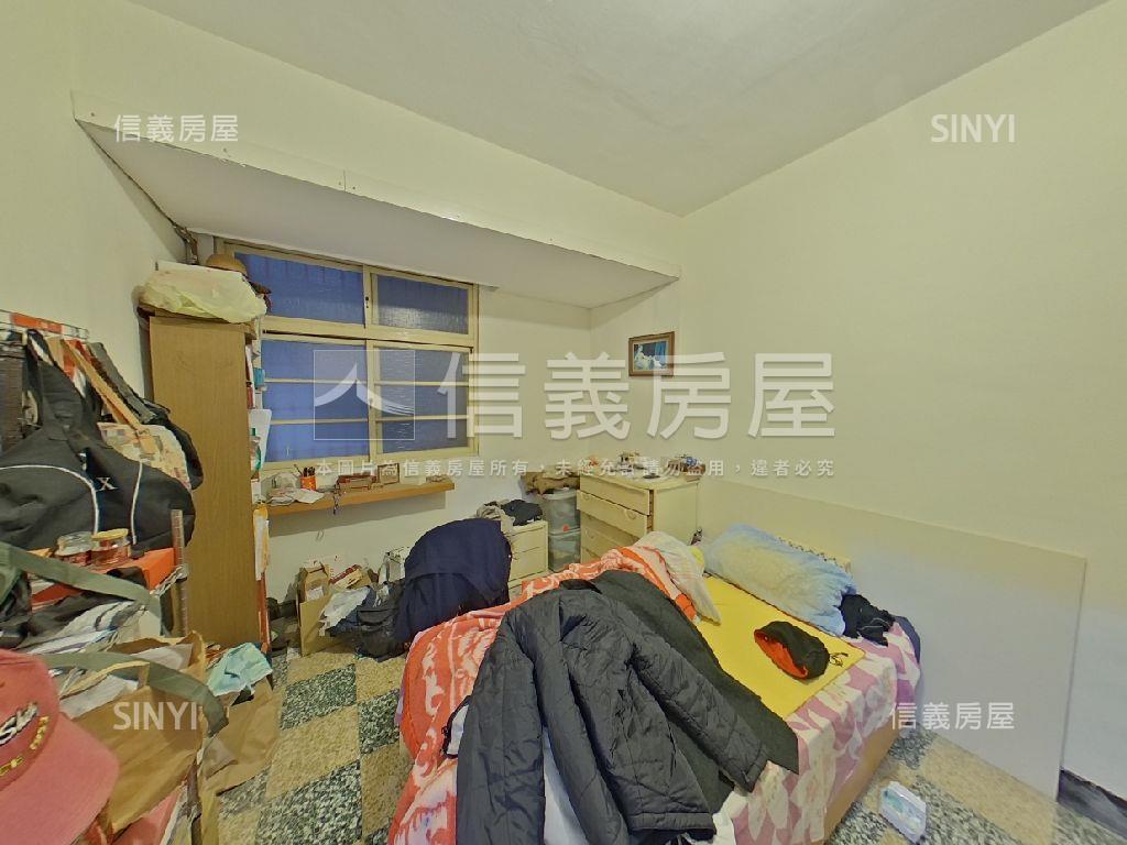 捷運方正邊間壹樓房屋室內格局與周邊環境