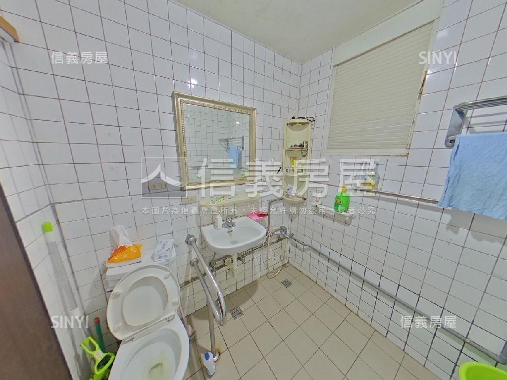 捷運方正邊間壹樓房屋室內格局與周邊環境