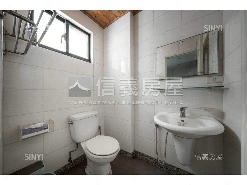 近東區敦煌瑞邑面寬雙車墅房屋室內格局與周邊環境