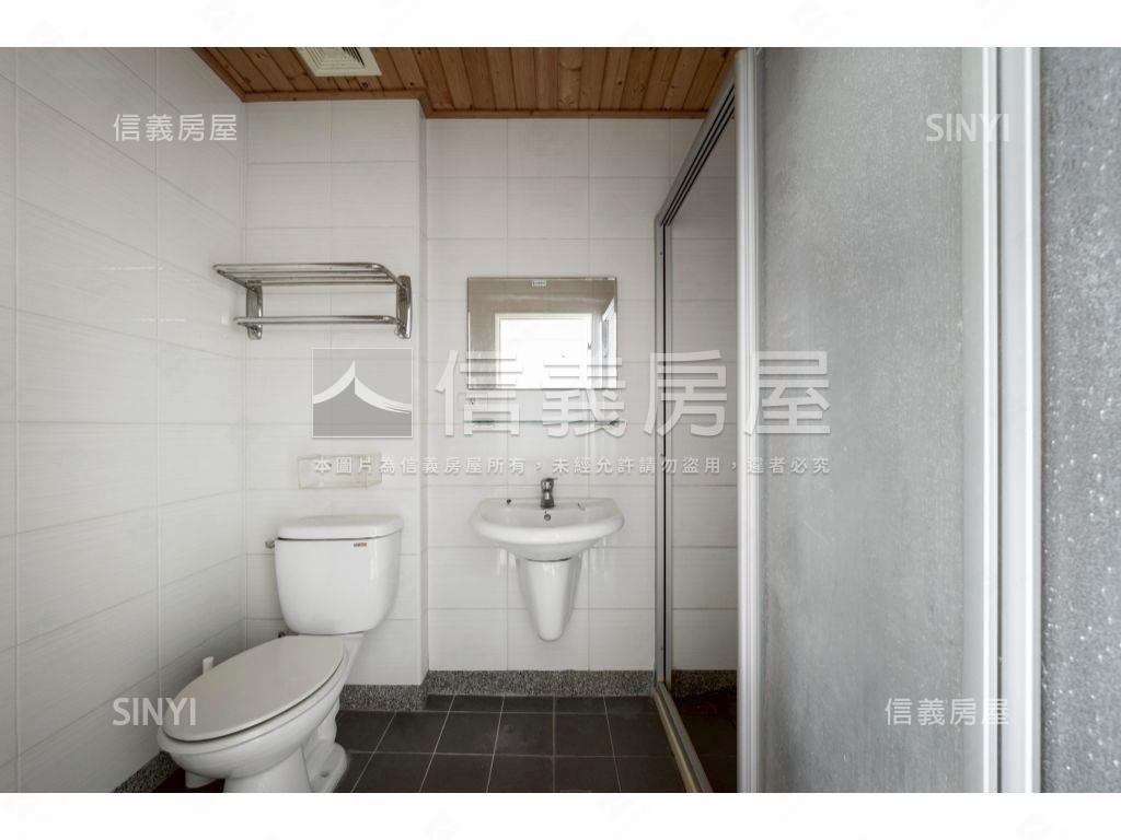 近東區敦煌瑞邑面寬雙車墅房屋室內格局與周邊環境