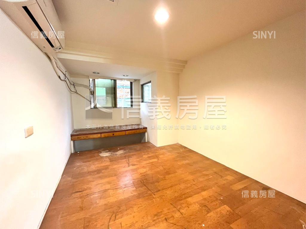 中庭昌平三房房屋室內格局與周邊環境