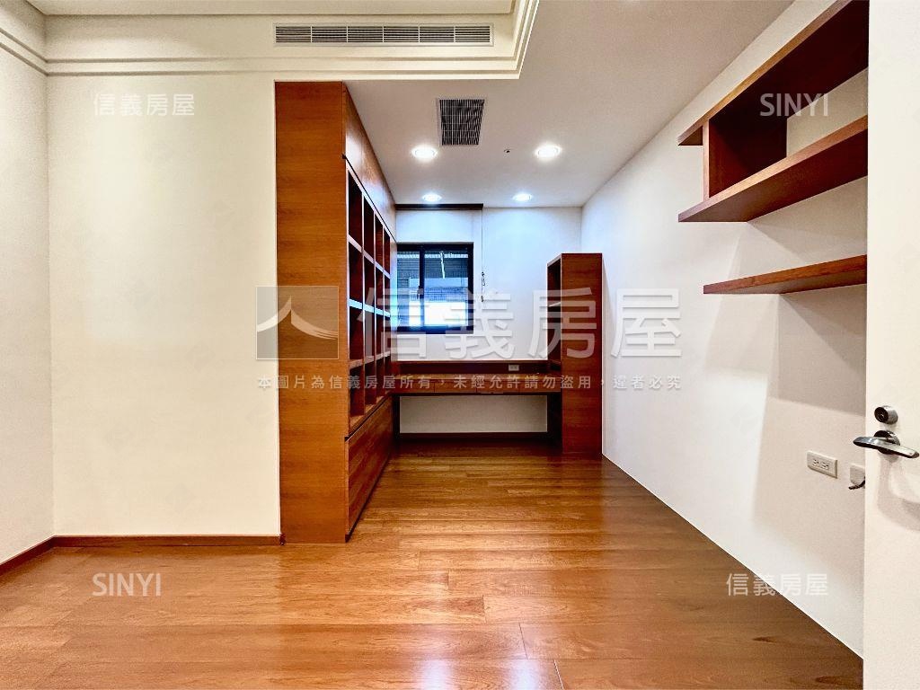 華熊名邸｜遠眺學府綠意房屋室內格局與周邊環境