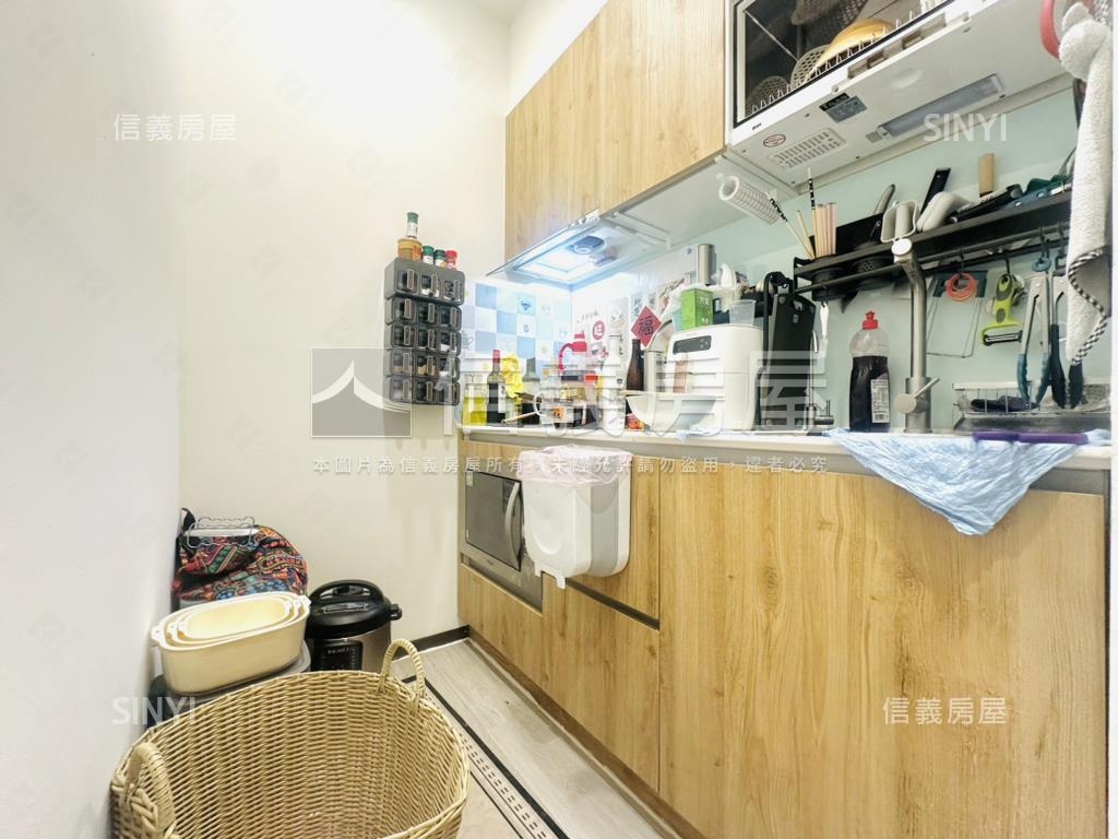 美術館｜白天鵝兩房平車房屋室內格局與周邊環境