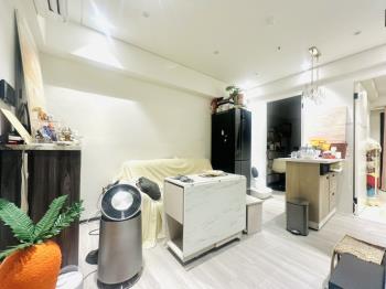 美術館｜白天鵝兩房平車